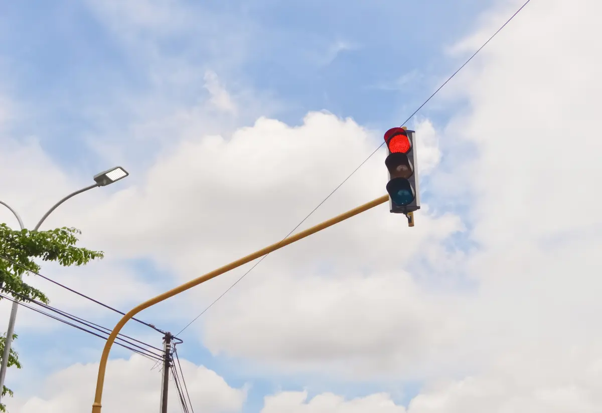 Where Was the First Traffic Light Installed? - Techhistorian