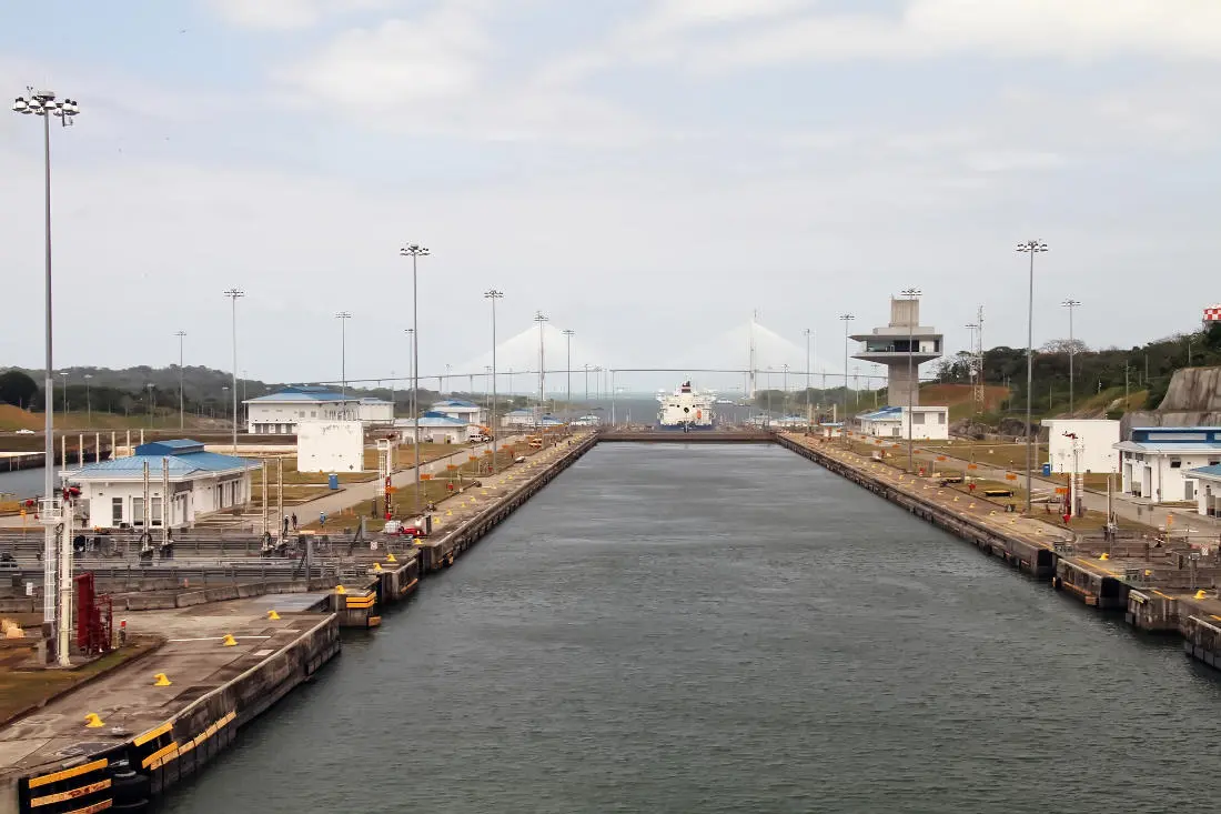 price for using the panama canal depends on several things