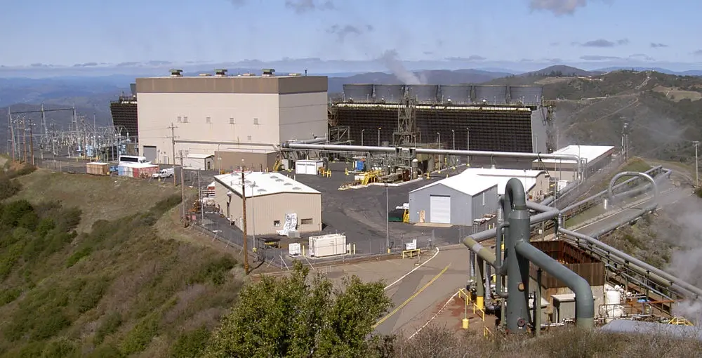geothermal power plant at the geysers in california